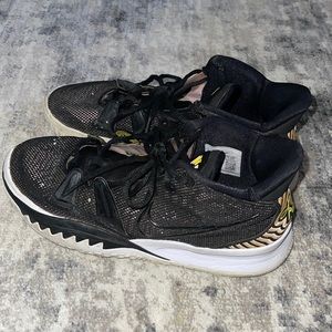Nike Kyrie 7 Black Ripple Effect Mens sz 8.5